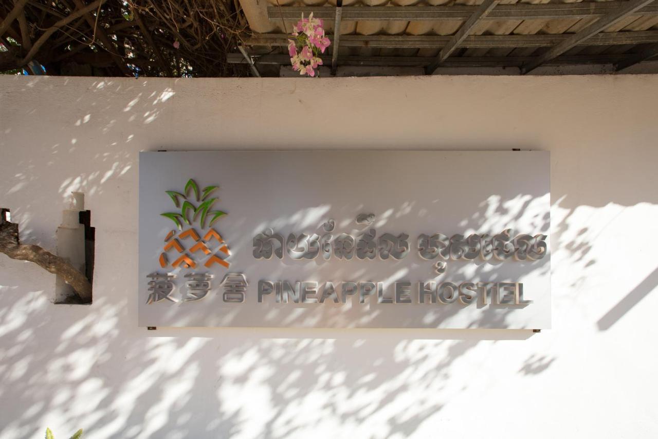 Pineapple Hostel Sziemreap Kültér fotó